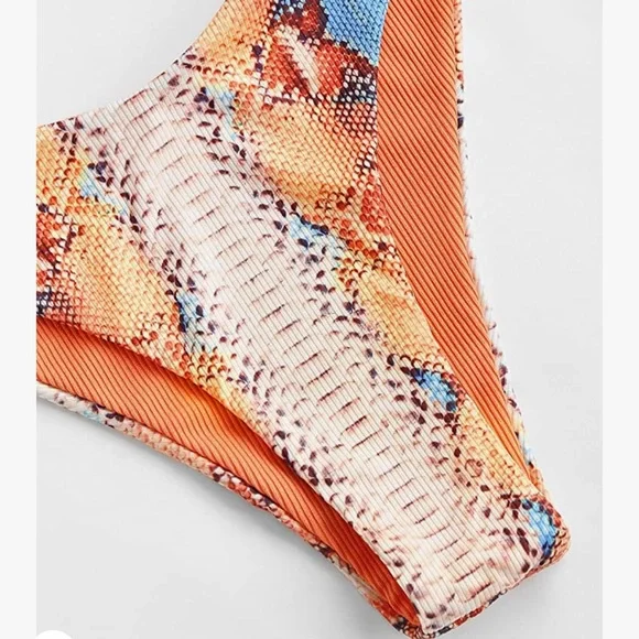 NWT Snake Skin Color Block Print Bathing Suit - easy clip back closure - Picture 3 of 7